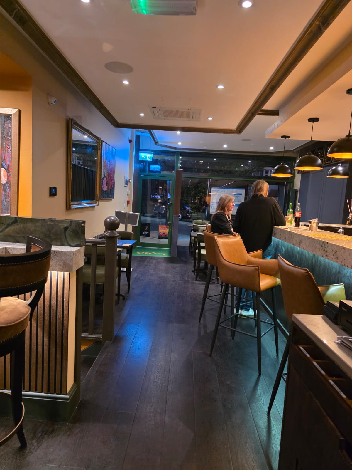 Lọlá Restaurant Interior